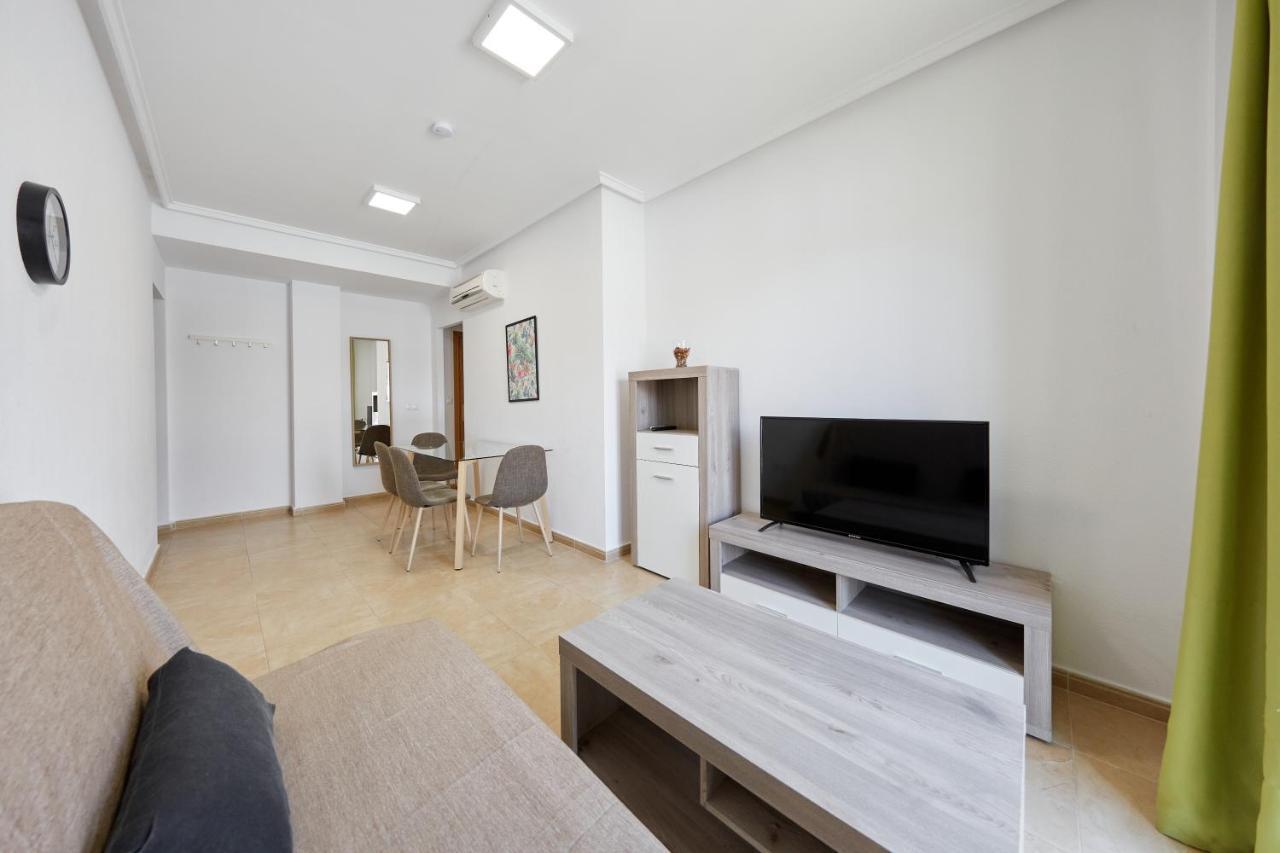 Apartamentos Wayteko Alicante Buitenkant foto