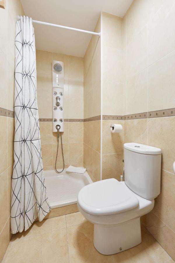 Apartamentos Wayteko Alicante Buitenkant foto