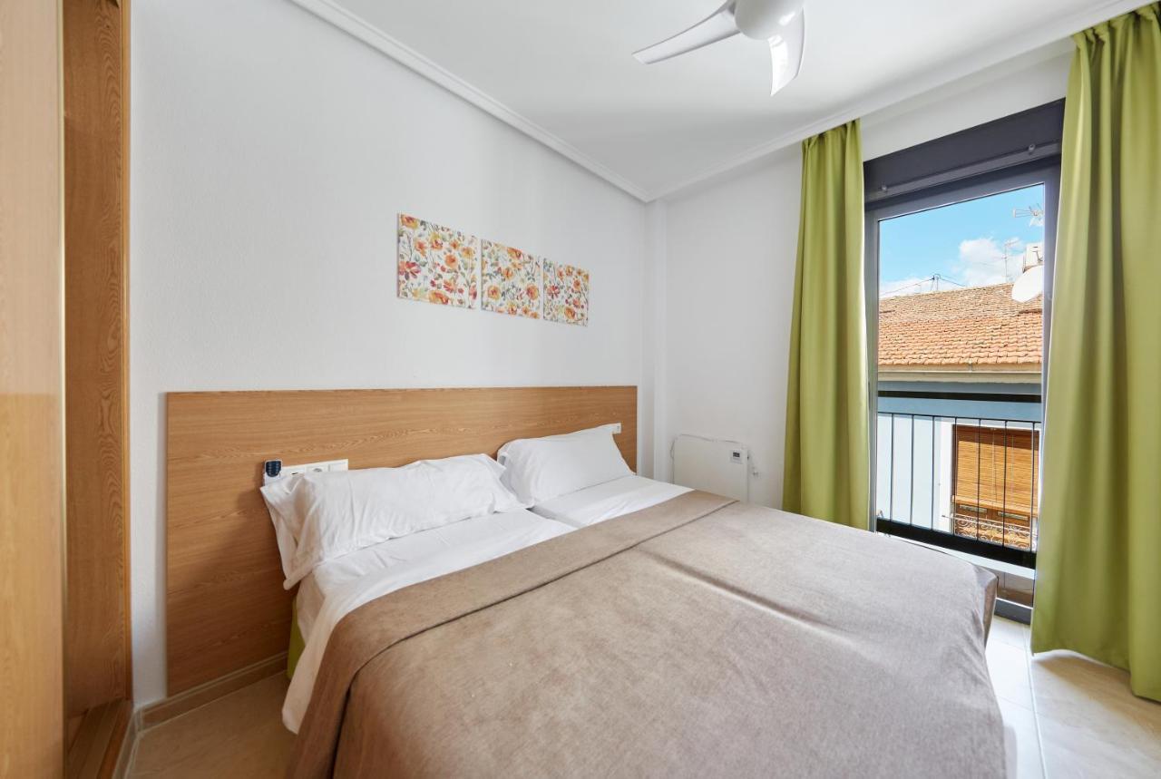 Apartamentos Wayteko Alicante Buitenkant foto