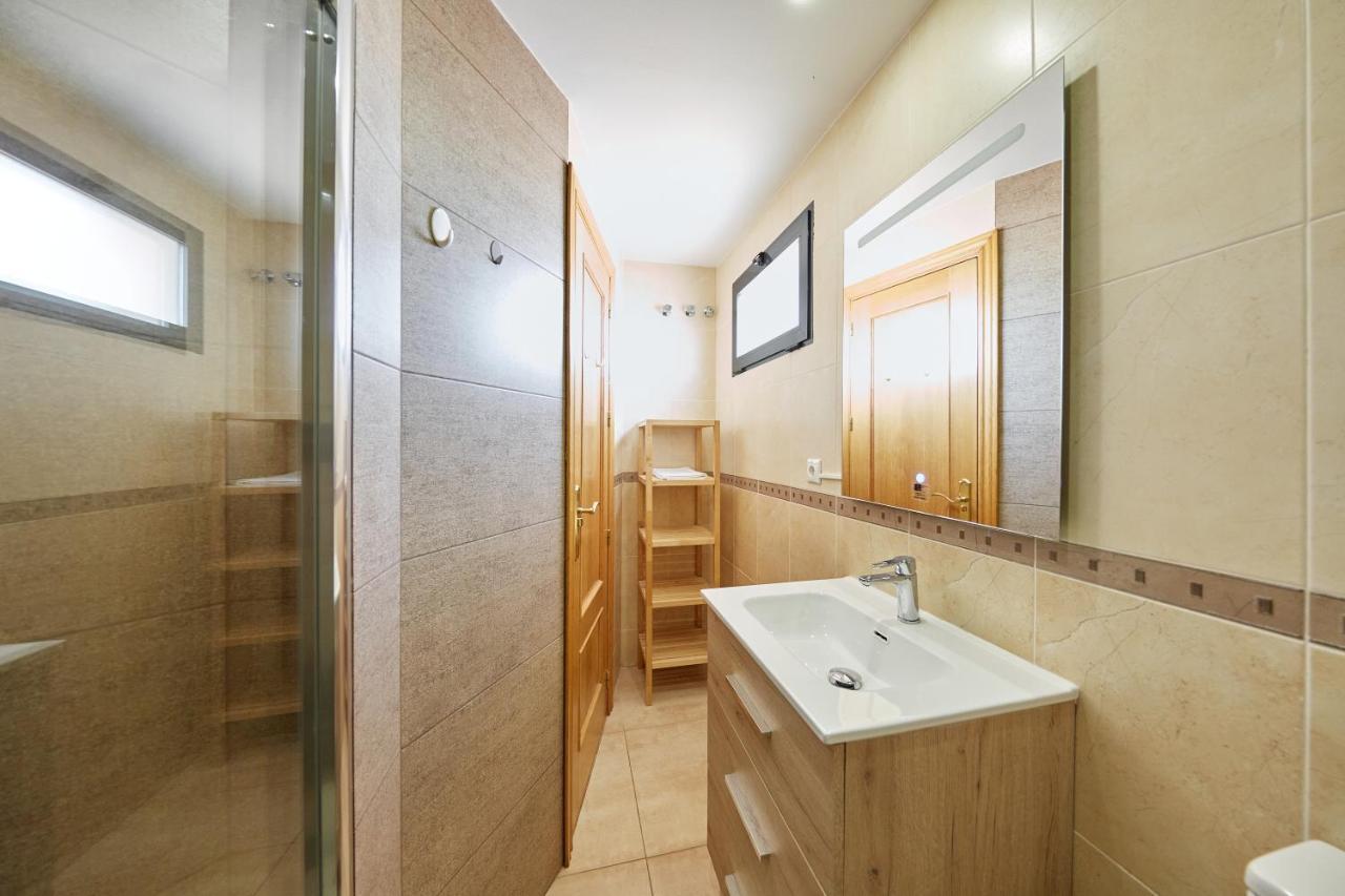 Apartamentos Wayteko Alicante Buitenkant foto