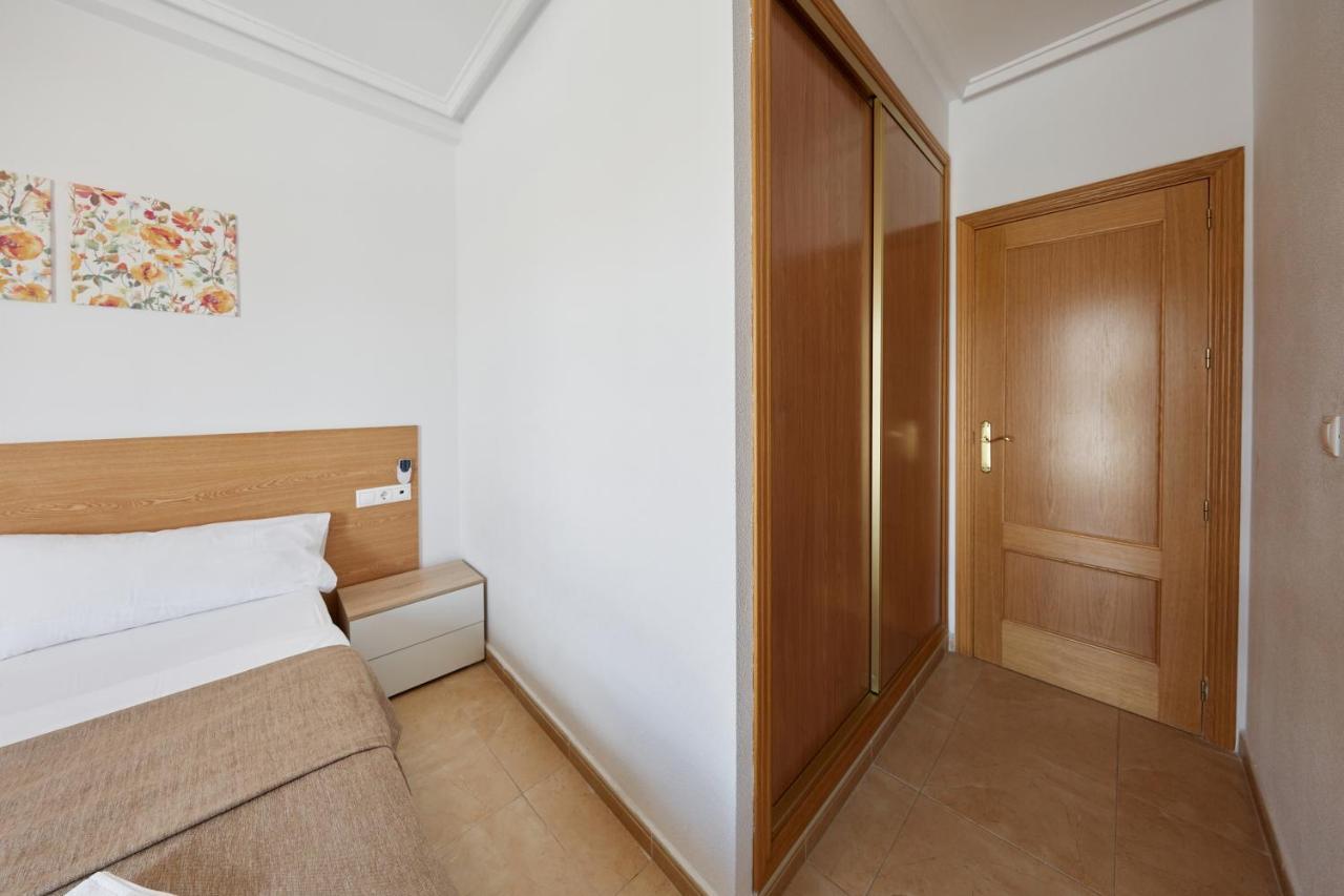 Apartamentos Wayteko Alicante Buitenkant foto